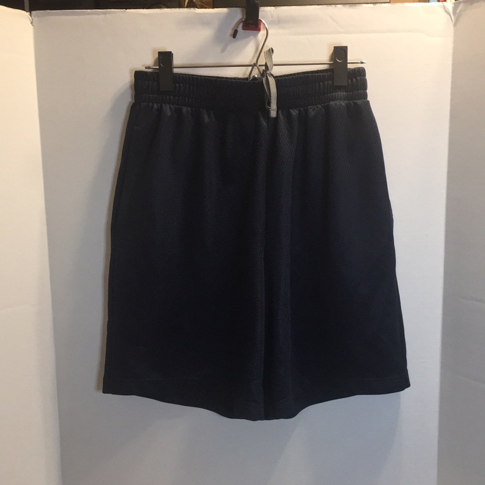 ATHLETIC BRAND BASKETBALL SHORTS SIZE S28-30